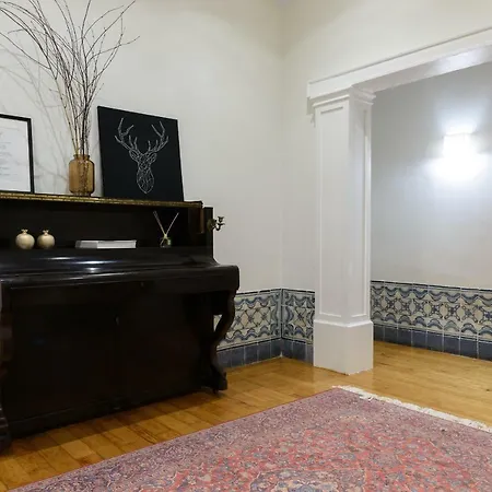 Apartment Janelas Verdes Lisbon